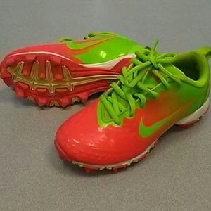 Nike softball cleets